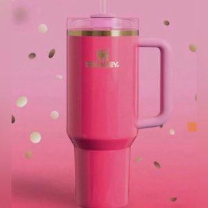 *NEW* Limited edition Pink and Gold 40oz Stanley.